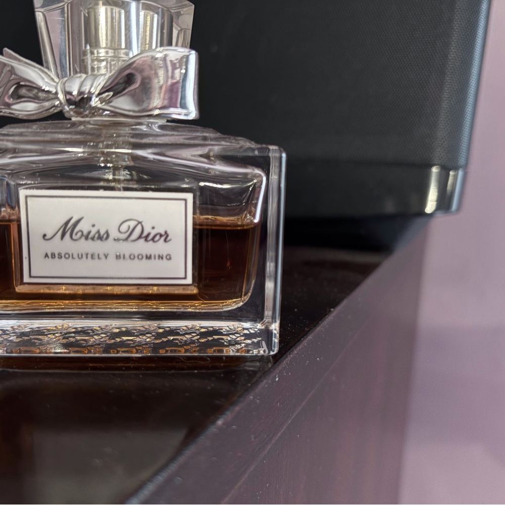 Miss Dior perfumes - Picture 3 of 4